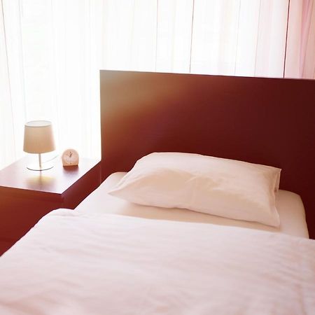 Hotel - Pension Vesta باد إلستر المظهر الخارجي الصورة